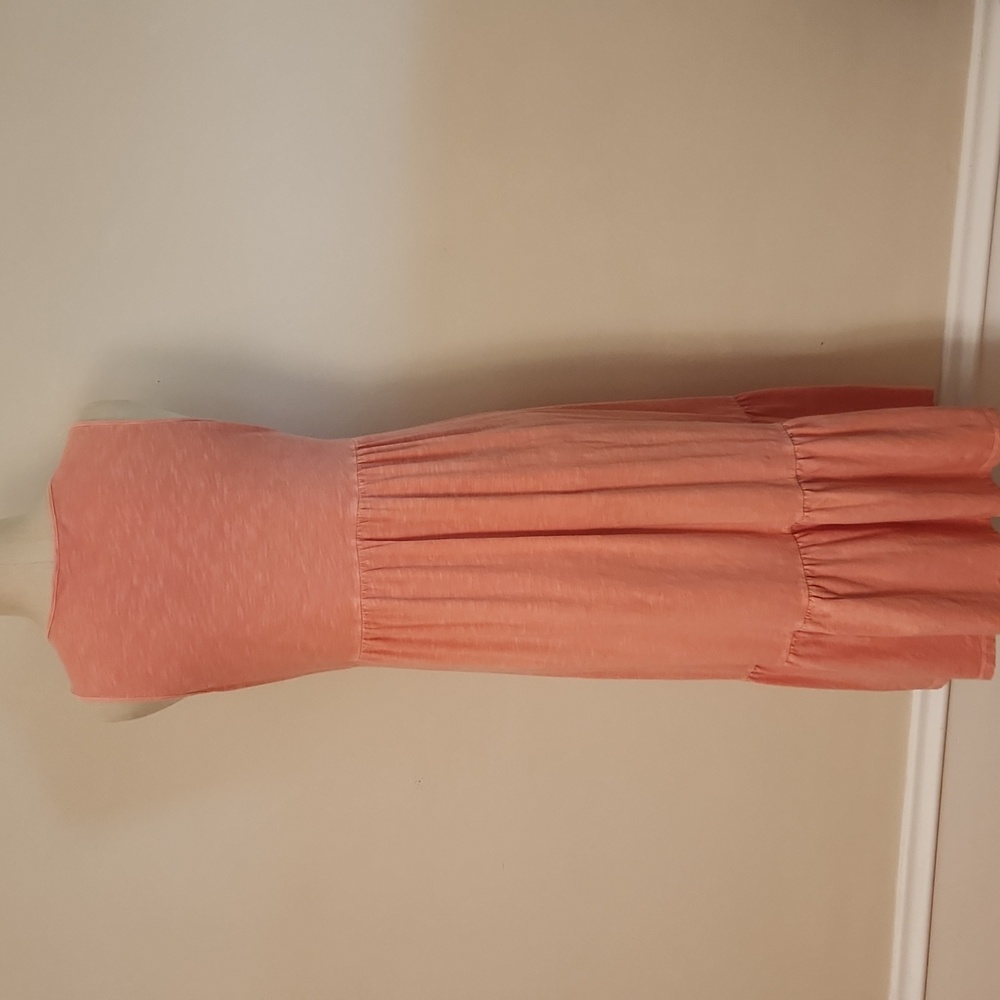 Old Navy Sleeveless Tiered Knit Dress - Picture 3 of 6
